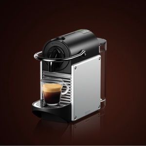 NESPRESSO Brand new PIXIE coffee machine & 14 original pods